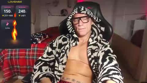 MATTSTEEL - ITALIAN STALLION online show from October 17, 2025, 10:18 am