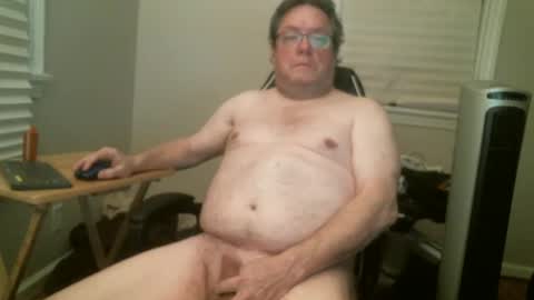 Snapshot of hardmik chatting on February 14, 2025, 2:39 am Mik online show from February 14, 2025, 2:39 am