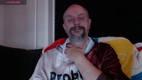 Snapshot of hardmrlazy chatting on December 14, 2024, 7:14 pm MrLazy online show from December 14, 2024, 7:14 pm