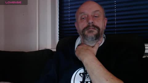 Snapshot of hardmrlazy chatting on December 25, 2024, 2:45 pm MrLazy online show from December 25, 2024, 2:45 pm