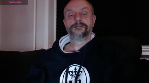 Snapshot of hardmrlazy chatting on December 26, 2024, 6:33 pm MrLazy online show from December 26, 2024, 6:33 pm