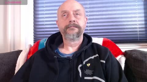Snapshot of hardmrlazy chatting on January 3, 2025, 2:30 pm MrLazy online show from January 3, 2025, 2:30 pm