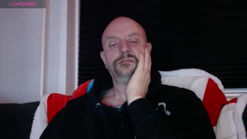 Snapshot of hardmrlazy chatting on January 11, 2025, 7:49 pm MrLazy online show from January 11, 2025, 7:49 pm
