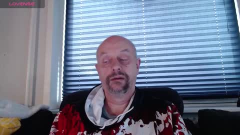 Snapshot of hardmrlazy chatting on February 3, 2025, 11:31 am MrLazy online show from February 3, 2025, 11:31 am