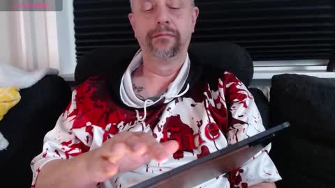 Snapshot of hardmrlazy chatting on February 3, 2025, 9:50 pm MrLazy online show from February 3, 2025, 9:50 pm