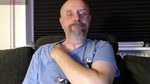 Snapshot of hardmrlazy chatting on September 23, 2025, 12:02 am MrLazy online show from September 23, 2025, 12:02 am
