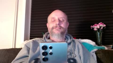 Snapshot of hardmrlazy chatting on February 17, 2026, 6:03 pm MrLazy online show from February 17, 2026, 6:03 pm
