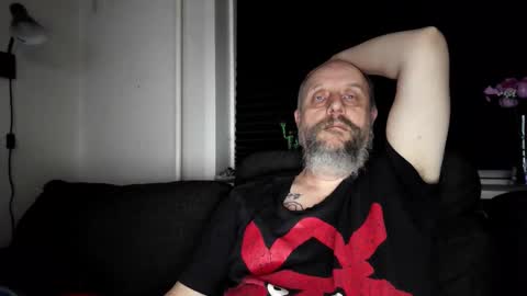 Snapshot of hardmrlazy chatting on February 28, 2026, 5:25 pm MrLazy online show from February 28, 2026, 5:25 pm