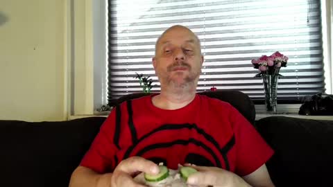 Snapshot of hardmrlazy chatting on May 26, 2026, 7:15 am MrLazy online show from May 26, 2026, 7:15 am