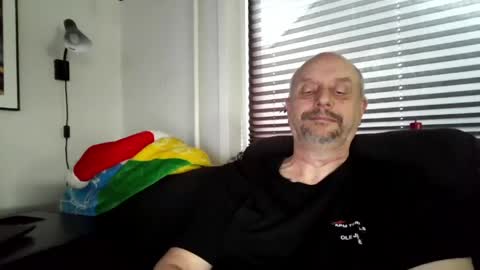 Snapshot of hardmrlazy chatting on June 5, 2026, 4:13 pm MrLazy online show from June 5, 2026, 4:13 pm