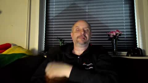 Snapshot of hardmrlazy chatting on June 8, 2026, 6:08 pm MrLazy online show from June 8, 2026, 6:08 pm