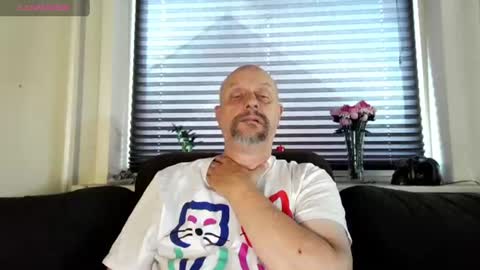 Snapshot of hardmrlazy chatting on July 23, 2026, 7:28 am MrLazy online show from July 23, 2026, 7:28 am