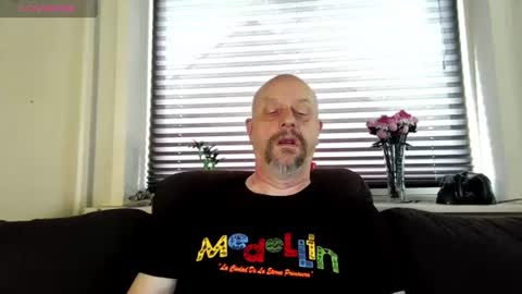 Snapshot of hardmrlazy chatting on July 29, 2026, 7:28 am MrLazy online show from July 29, 2026, 7:28 am
