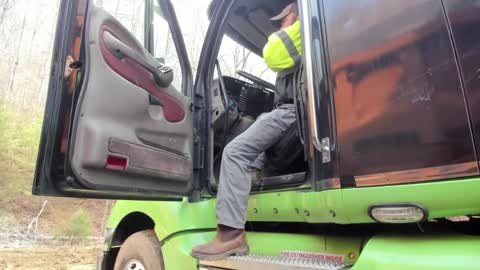 hardworkertn online show from March 31, 2026, 6:19 pm