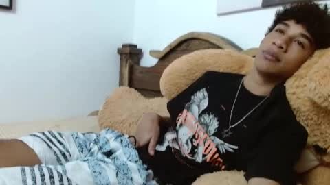 Snapshot of haresandpame_mds chatting on January 15, 2025, 12:47 pm Hares online show from January 15, 2025, 12:47 pm