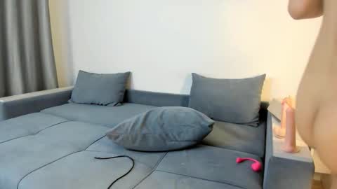 Maya online show from October 9, 2025, 9:02 pm