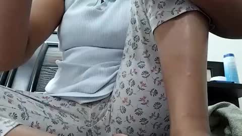 Snapshot of harleensexy26 chatting on March 7, 2025, 5:38 pm Sweety online show from March 7, 2025, 5:38 pm