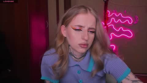 Julia online show from January 14, 2025, 4:57 am