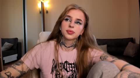 Julia online show from March 27, 2026, 5:24 am