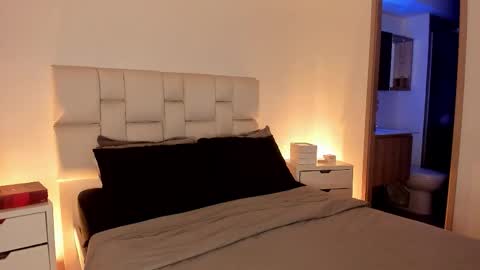     online show from February 24, 2026, 11:14 pm