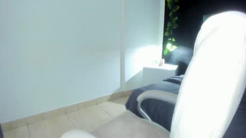 harleyqueen_robbie online show from February 22, 2025, 11:13 pm