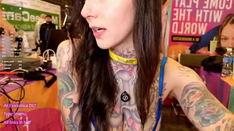 Snapshot of harliequinnx chatting on December 7, 2024, 1:25 am Harliequinnx - Schedule Below Exxxotica DC Dec 6-8th online show from December 7, 2024, 1:25 am