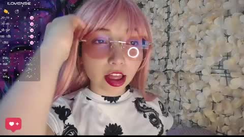 Snapshot of harmonys_couple_ chatting on April 22, 2026, 8:43 pm Harmonys World online show from April 22, 2026, 8:43 pm