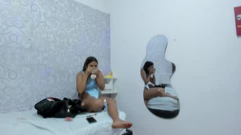 Snapshot of harperandmason chatting on July 8, 2026, 8:24 pm harperandmason online show from July 8, 2026, 8:24 pm