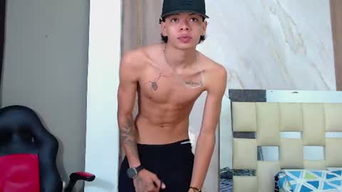 Snapshot of harry_jhonsonn chatting on June 25, 2026, 5:12 am Harry online show from June 25, 2026, 5:12 am