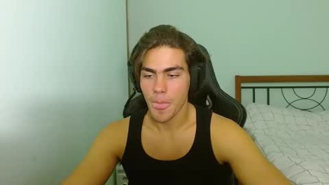 harryking1 online show from October 14, 2025, 10:43 pm