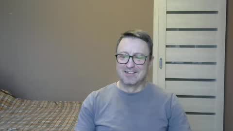 Snapshot of harrysnake chatting on December 28, 2024, 8:05 am HarrySnake online show from December 28, 2024, 8:05 am