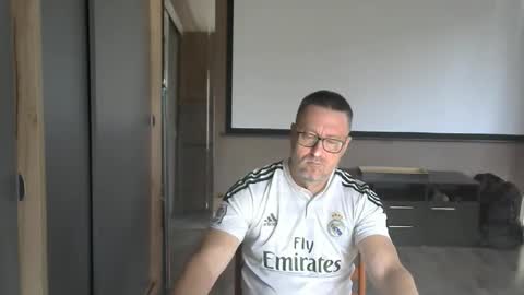 Snapshot of harrysnake chatting on September 16, 2025, 11:00 am HarrySnake online show from September 16, 2025, 11:00 am