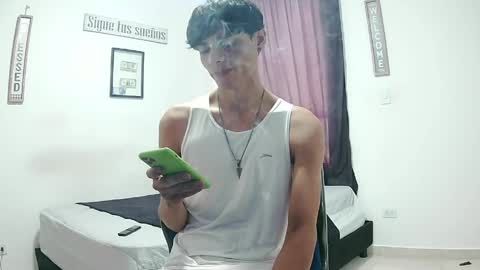 Snapshot of harrythomson1 chatting on June 5, 2026, 6:46 pm harry thomson online show from June 5, 2026, 6:46 pm