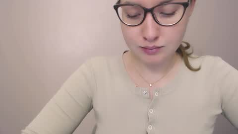 hartfoxx online show from December 15, 2025, 2:16 am