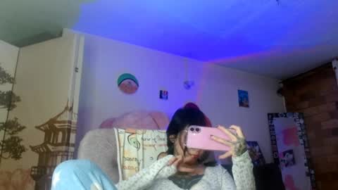 Im Emily and I could be the love of your life    online show from April 5, 2026, 3:15 am