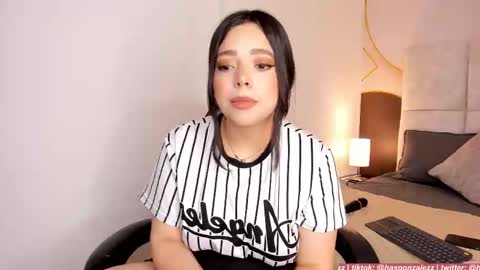 has_gonzalezz online show from January 18, 2026, 5:22 am