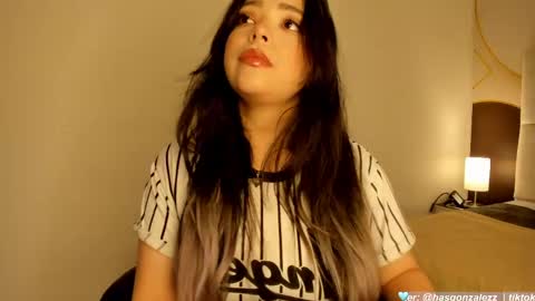 has_gonzalezz online show from April 20, 2026, 4:26 am