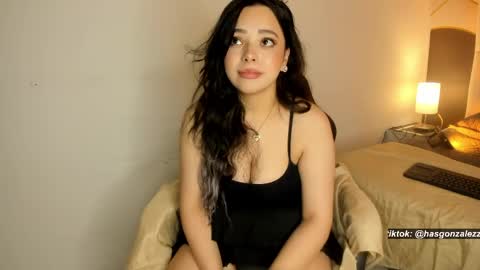 Snapshot of has_gonzalezz chatting on May 18, 2026, 6:08 am has_gonzalezz online show from May 18, 2026, 6:08 am
