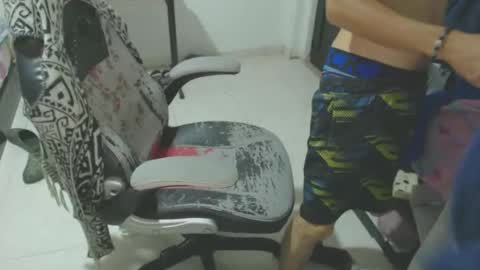 Hasani online show from October 29, 2025, 5:10 am