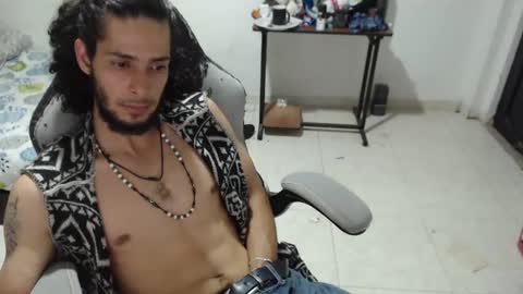 Hasani online show from November 14, 2025, 4:33 am