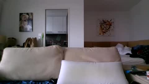 hash420 online show from November 21, 2025, 2:27 pm