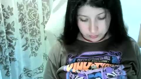 Snapshot of hasley_bbylee chatting on January 5, 2025, 1:45 am lady online show from January 5, 2025, 1:45 am