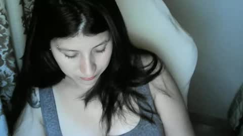Snapshot of hasley_bbylee chatting on January 7, 2025, 5:22 am lady online show from January 7, 2025, 5:22 am