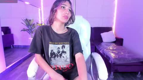 Snapshot of hasleycarter chatting on October 22, 2025, 4:13 am HasleyCarter online show from October 22, 2025, 4:13 am