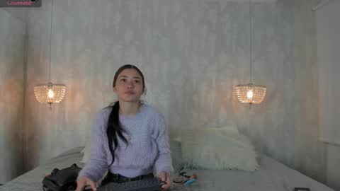 HASNA ANGELS online show from September 19, 2025, 12:17 pm