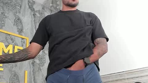 HASSAN online show from March 1, 2026, 7:49 pm