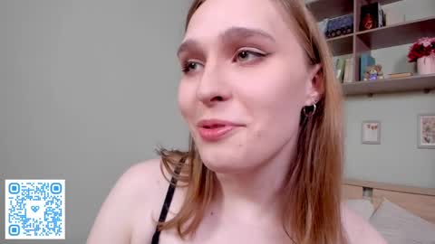 Snapshot of havagooday chatting on May 2, 2026, 2:11 pm Mia online show from May 2, 2026, 2:11 pm