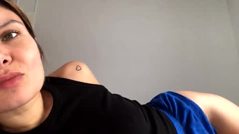 Hayle online show from October 14, 2025, 11:11 am