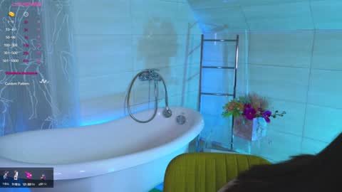 Hayle online show from January 12, 2025, 1:42 am