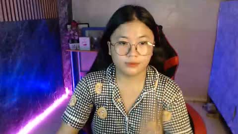 hazel_joy online show from September 9, 2025, 3:39 am